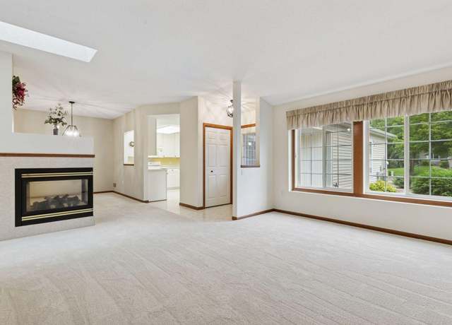 Property at 9323 Kimberly Ln N, Maple Grove, MN 55311, 2 beds, 2 baths