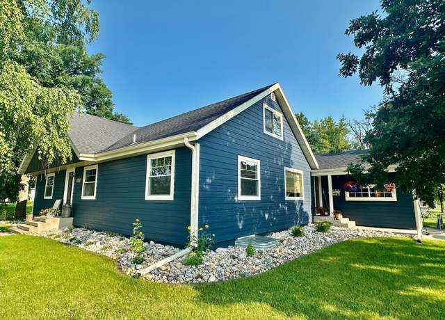 Property at 507 6th St NE, Roseau, MN 56751, 5 beds, 3 baths