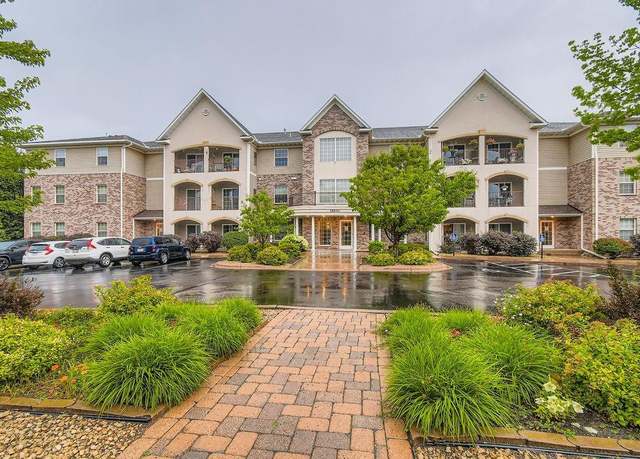 Property at 15570 Linnet St NW Unit 2-305, Andover, MN 55304, 1 bed, 1 bath