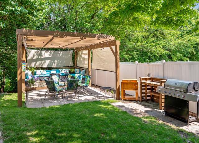 Property at 4860 W 64th St, Edina, MN 55435, 4 beds, 4 baths