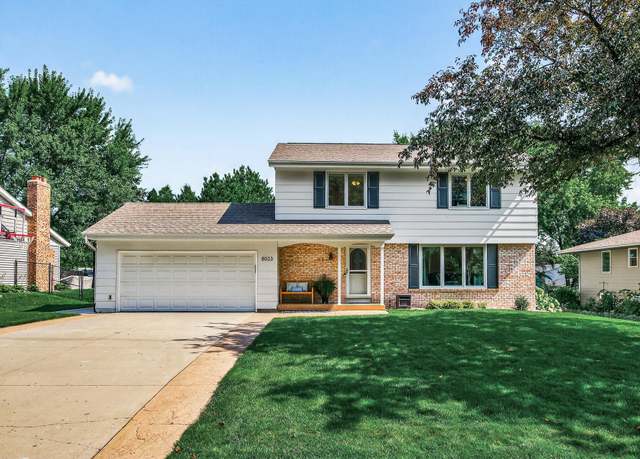 Property at 8023 Dakota Ave, Chanhassen, MN 55317, 4 beds, 3 baths