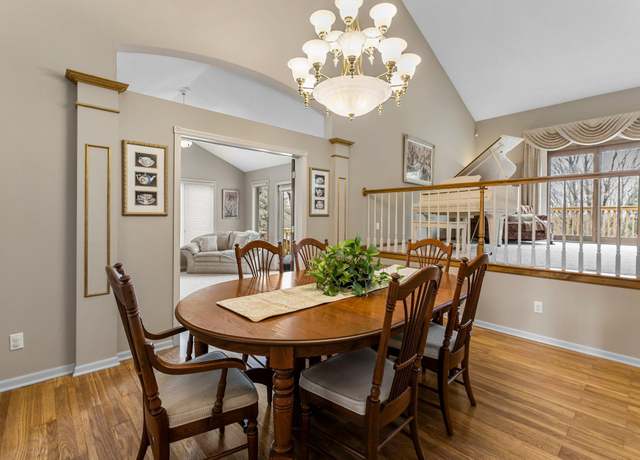 Property at 13162 Glenhaven Ave, Apple Valley, MN 55124, 5 beds, 4 baths
