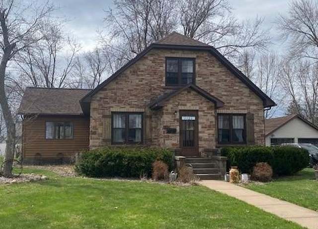 Property at 1121 Water St, Chippewa Falls, WI 54729, 3 beds, 2 baths