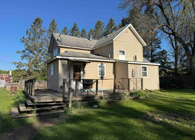 Property at 512 3rd St N, Brook Park, MN 55007, 4 beds, 1 bath