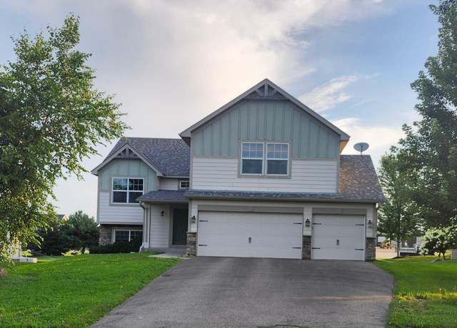 Property at 1363 Ridge Ln, Shakopee, MN 55379, 5 beds, 3 baths