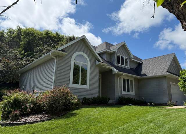 Property at 1972 Fox Valley Dr SW, Rochester, MN 55902, 3 beds, 4 baths