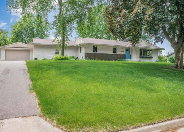 Property at 2434 Southcrest Ave E, Maplewood, MN 55119, 4 beds, 3 baths