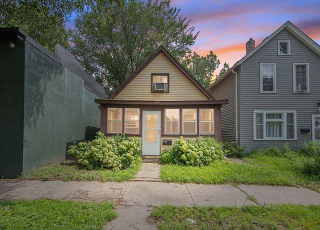 Property at 950 Marion St, Saint Paul, MN 55117, 2 beds, 1 bath