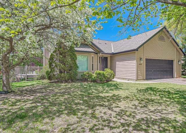 Property at 456 Ridge Ct, Chaska, MN 55318, 4 beds, 2 baths