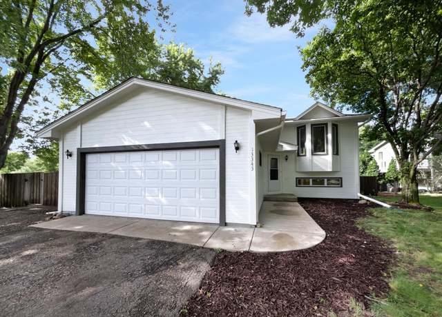Property at 13343 91st Pl N, Maple Grove, MN 55369, 3 beds, 2 baths