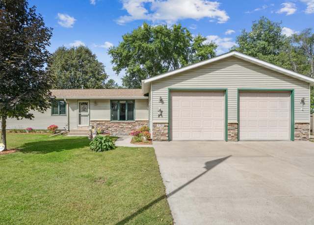 Property at 170 Mississippi St, Prescott, WI 54021, 4 beds, 3 baths