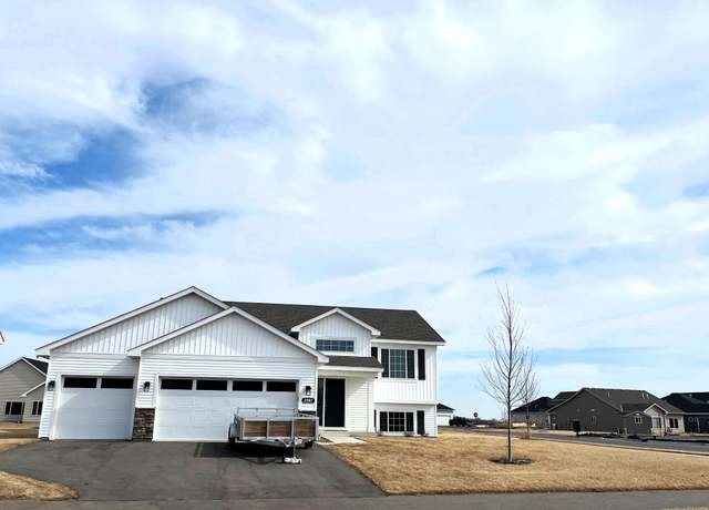 Property at 2507 Pioneer Trl, Buffalo, MN 55313, 3 beds, 2 baths
