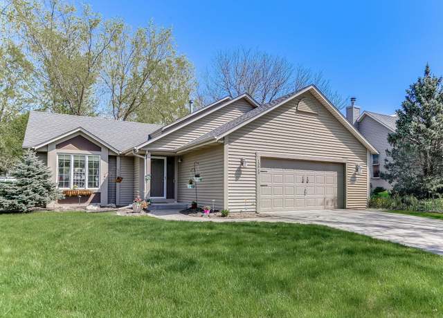 Property at 13919 Copper Ct, Rosemount, MN 55068, 3 beds, 2 baths
