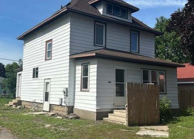 Property at 2014 E Oakland Ave, Austin, MN 55912, 5 beds, 2 baths