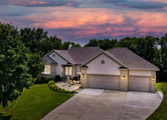 Property at 375 Breckenridge Pl, Owatonna, MN 55060, 5 beds, 4 baths