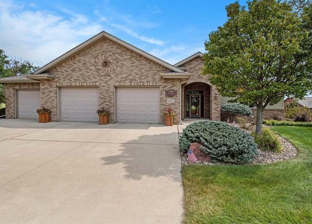 Property at 1602 Buffalo Ridge Dr, Luverne, MN 56156, 4 beds, 3 baths