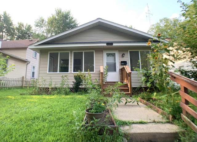 Property at 1891 Maryland Ave E, Saint Paul, MN 55119, 4 beds, 2 baths