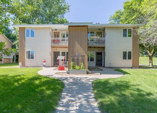Property at 1600 Roundhouse Cir, Shakopee, MN 55379, 8 beds, 4 baths