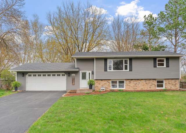 Property at 1007 15th St SE, Forest Lake, MN 55025, 4 beds, 2 baths