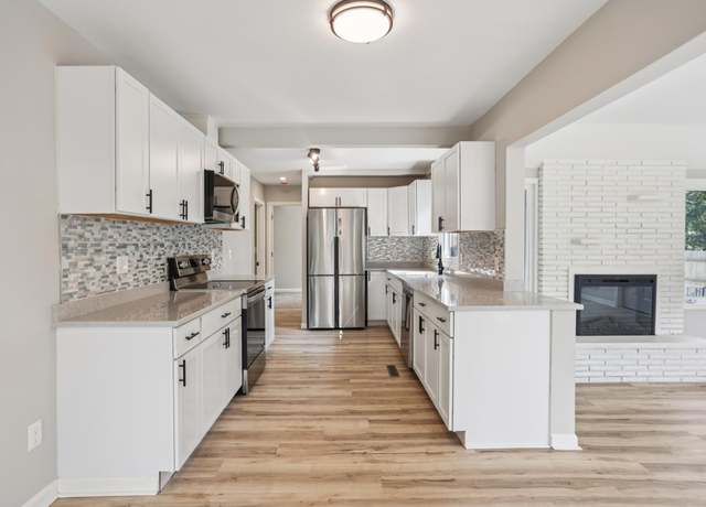 Property at 667 County Road C W, Roseville, MN 55113, 5 beds, 2 baths
