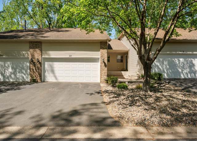 Property at 911 Oakwood Heights Cir #2, Eagan, MN 55123, 3 beds, 3 baths