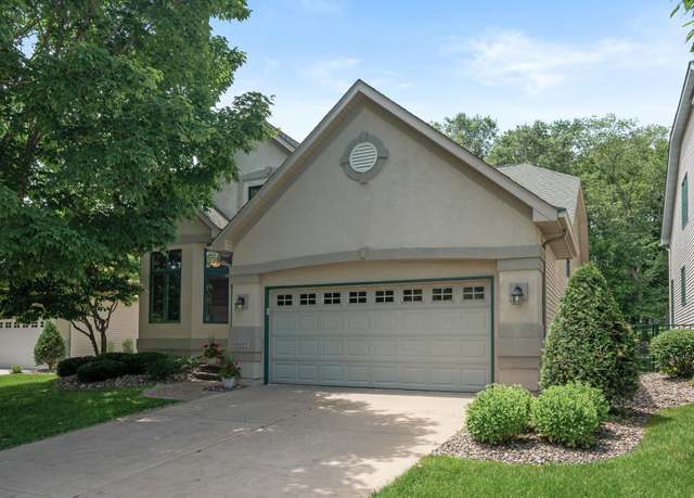 Property at 10557 Spyglass Dr, Eden Prairie, MN 55347, 4 beds, 3 baths