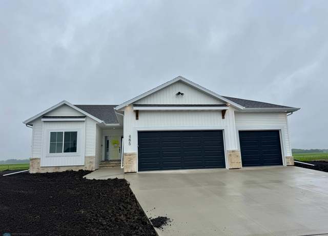 Property at 485 Prairie Pkwy, Kindred, ND 58051, 5 beds, 3 baths