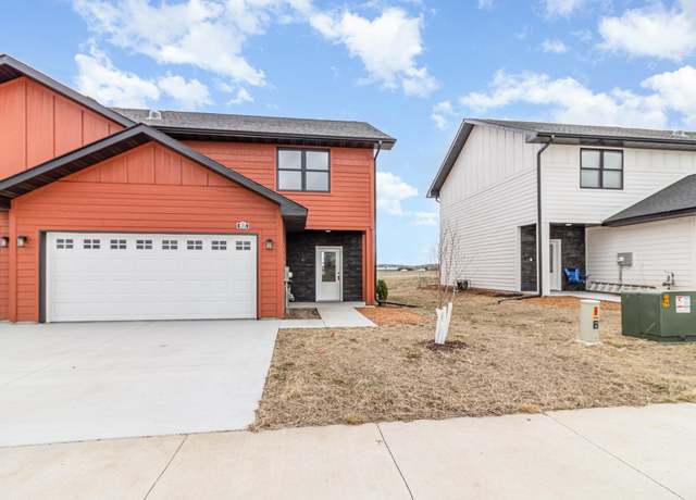 Property at 815 Viburnum St, Belle Plaine, MN 56011, 3 beds, 3 baths