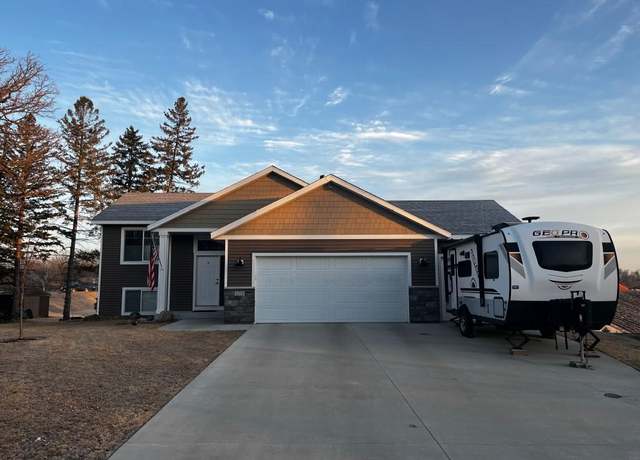 Property at 1011 Blanch Ct, Mantorville, MN 55955, 4 beds, 3 baths