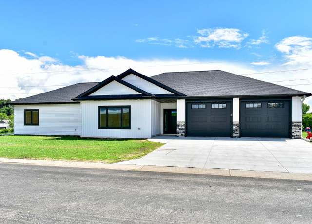 Property at 416 Brubaker Dr, Saint Charles, MN 55972, 4 beds, 3 baths