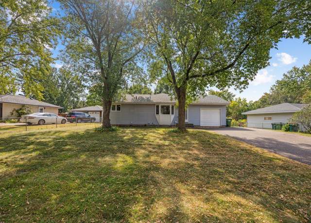 Property at 610 112th Ave NE, Blaine, MN 55434, 3 beds, 1 bath