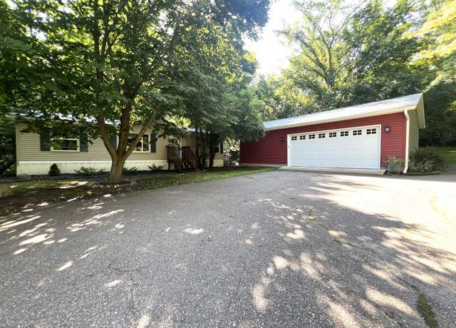Property at 8841 Hamilton Ave NE, Monticello, MN 55362, 3 beds, 2 baths