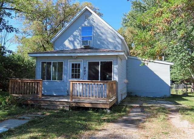 Property at 607 State Ave N, Thief River Falls, MN 56701, 2 beds, 1 bath
