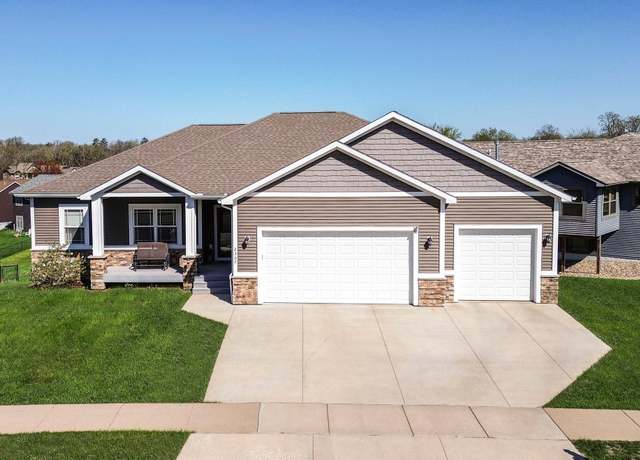 Property at 2307 Aurora Cir, River Falls, WI 54022, 3 beds, 2 baths