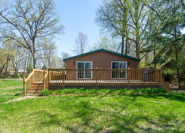 Property at 1445 White Cloud Dr S, Isle, MN 56342, 3 beds, 2 baths