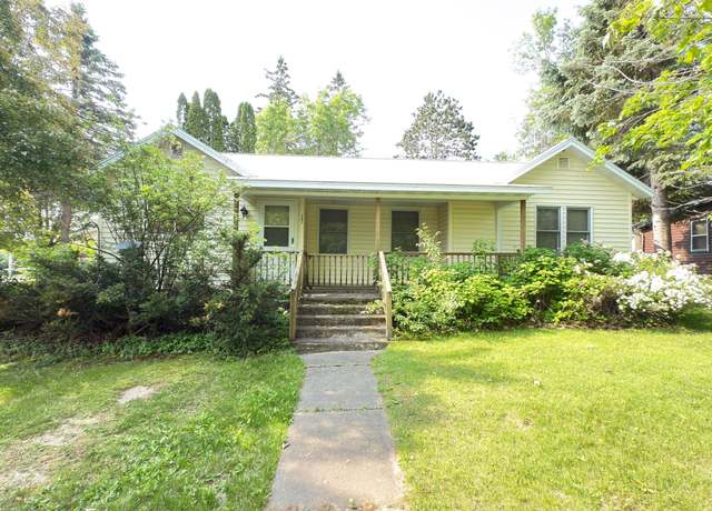 Property at 301 Maple St W, Frederic, WI 54837, 3 beds, 1 bath
