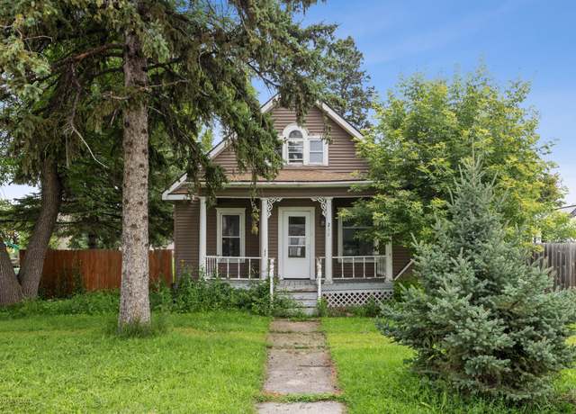 Property at 211 1st Ave SW, Dilworth, MN 56529, 3 beds, 2 baths