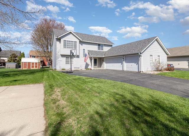 Property at 1304 Birch Ct, Farmington, MN 55024, 3 beds, 2 baths