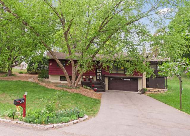 Property at 12024 Fairview Ln, Minnetonka, MN 55343, 4 beds, 3 baths
