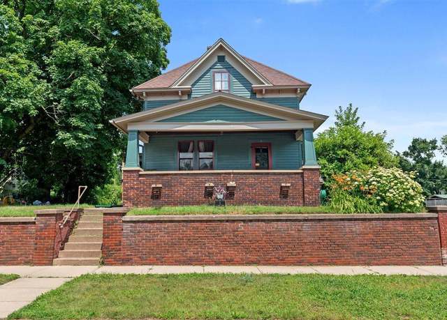 Property at 3 N Rural St, Chippewa Falls, WI 54729, 5 beds, 2 baths