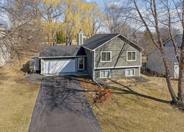 Property at 18912 Pennington Ave, Eden Prairie, MN 55346, 4 beds, 2 baths
