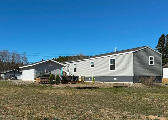 Property at 20 South St, Breitung Twp, MN 55782, 3 beds, 2 baths