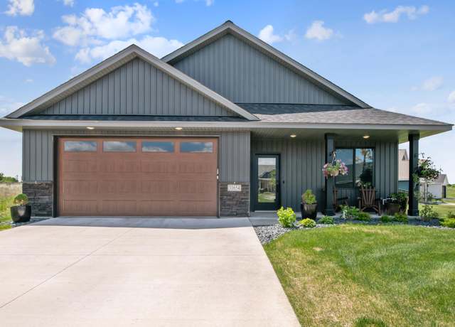 Property at 31654 Newport Curv, Lindstrom, MN 55045, 3 beds, 2 baths