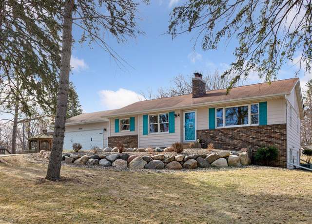 Property at 16515 Prospect Pl, Minnetonka, MN 55391, 4 beds, 3 baths