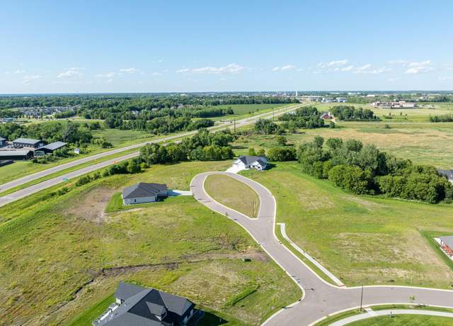 Property at 1018 Bitterend Cir, Mankato, MN 56001