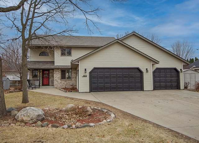 Property at 802 Sunwood Park Dr, Waite Park, MN 56387, 4 beds, 4 baths