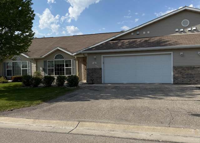 Property at 446 30th St N, Moorhead, MN 56560, 2 beds, 2 baths