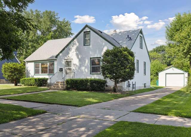 Property at 913 Bidwell St, West Saint Paul, MN 55118, 3 beds, 2 baths