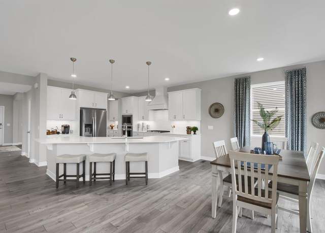 Property at 1176 Applewood Ct, Rosemount, MN 55068, 6 beds, 5 baths