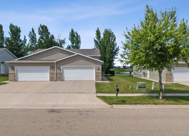 Property at 1446 45th Ave S, Moorhead, MN 56560, 3 beds, 2 baths